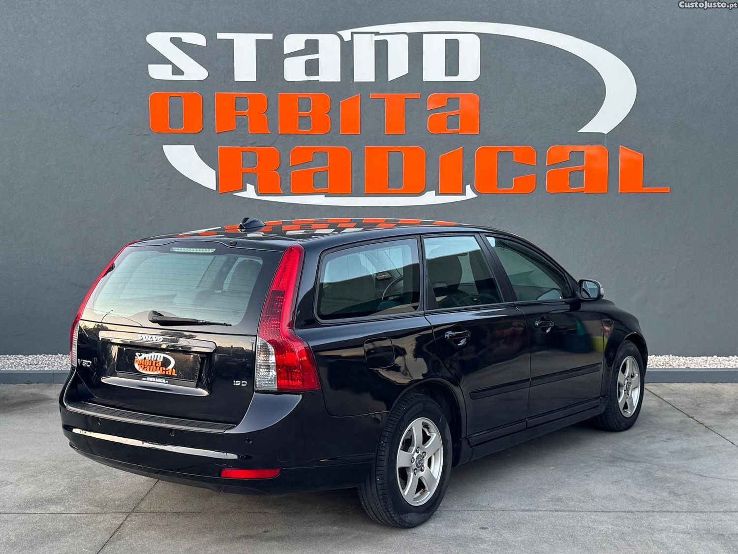 Volvo V50 1.6 D Drive — fotografia 10