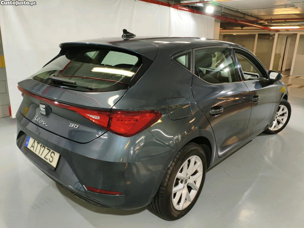 SEAT Leon 2.0 TDI Style — fotografia 25