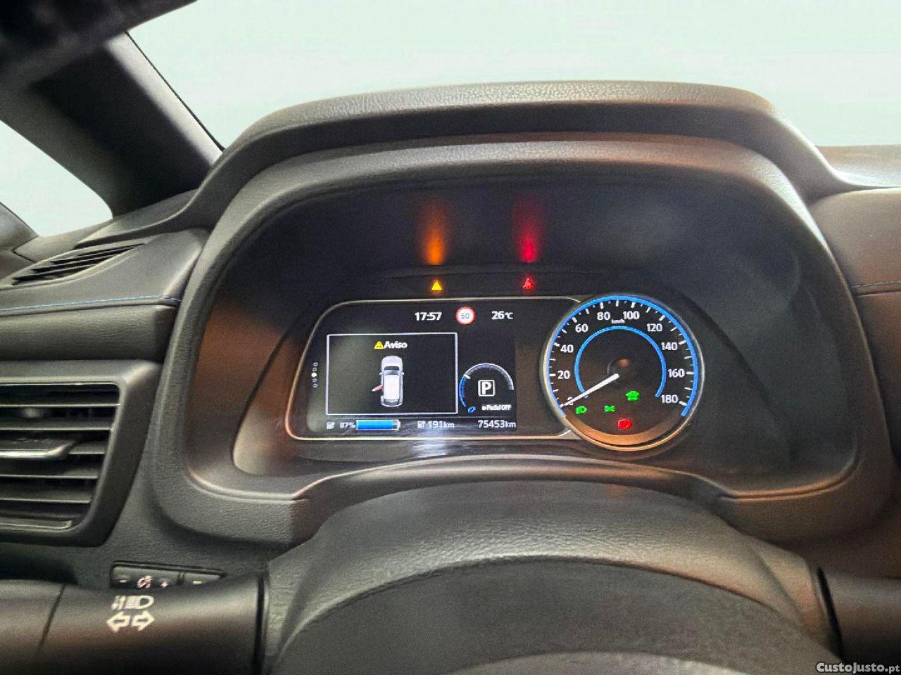 Nissan Leaf N-Connecta — fotografia 12