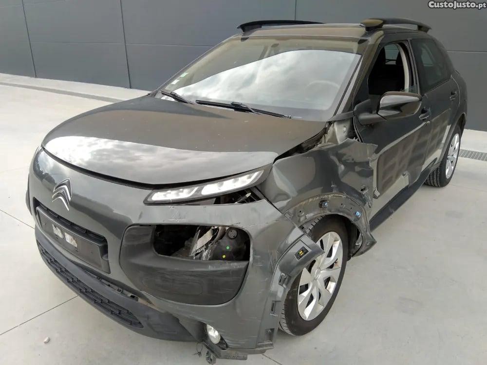 Citroën C4 1.2 VTi 82 (60 kW / 82 cv) [09.2014 - ...] - 14 foto 2