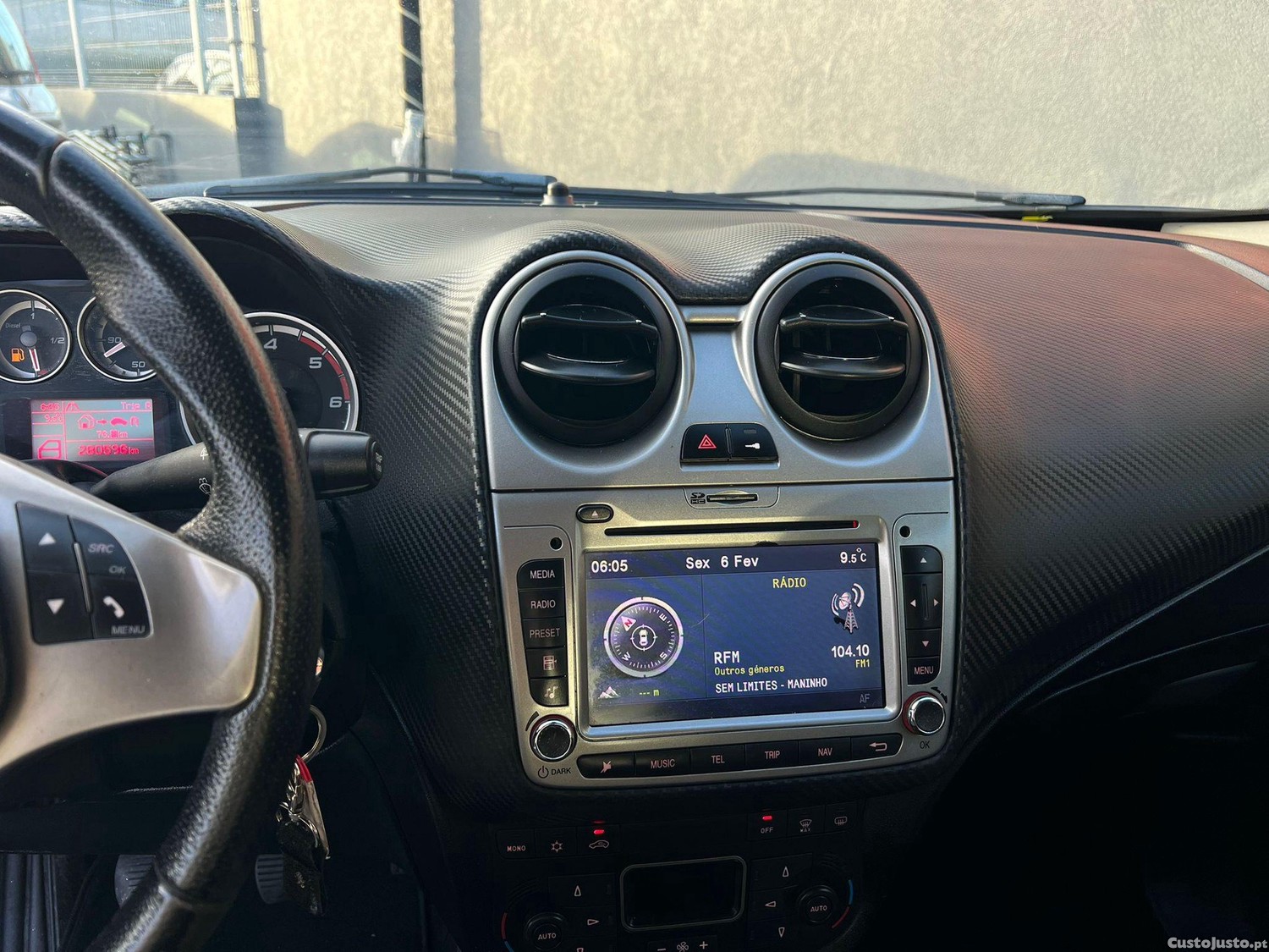 Alfa Romeo MiTo 1.3 JTD Distinctive S&S — fotografia 9