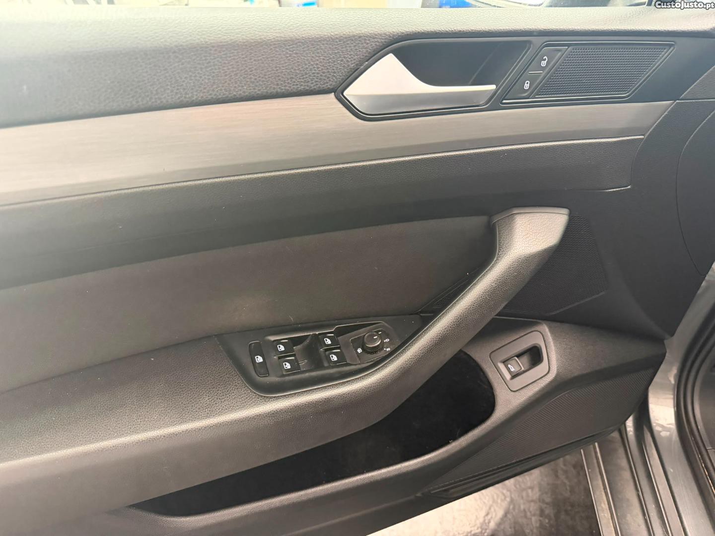 Volkswagen Passat VARIANT 1.6TDI — fotografia 8