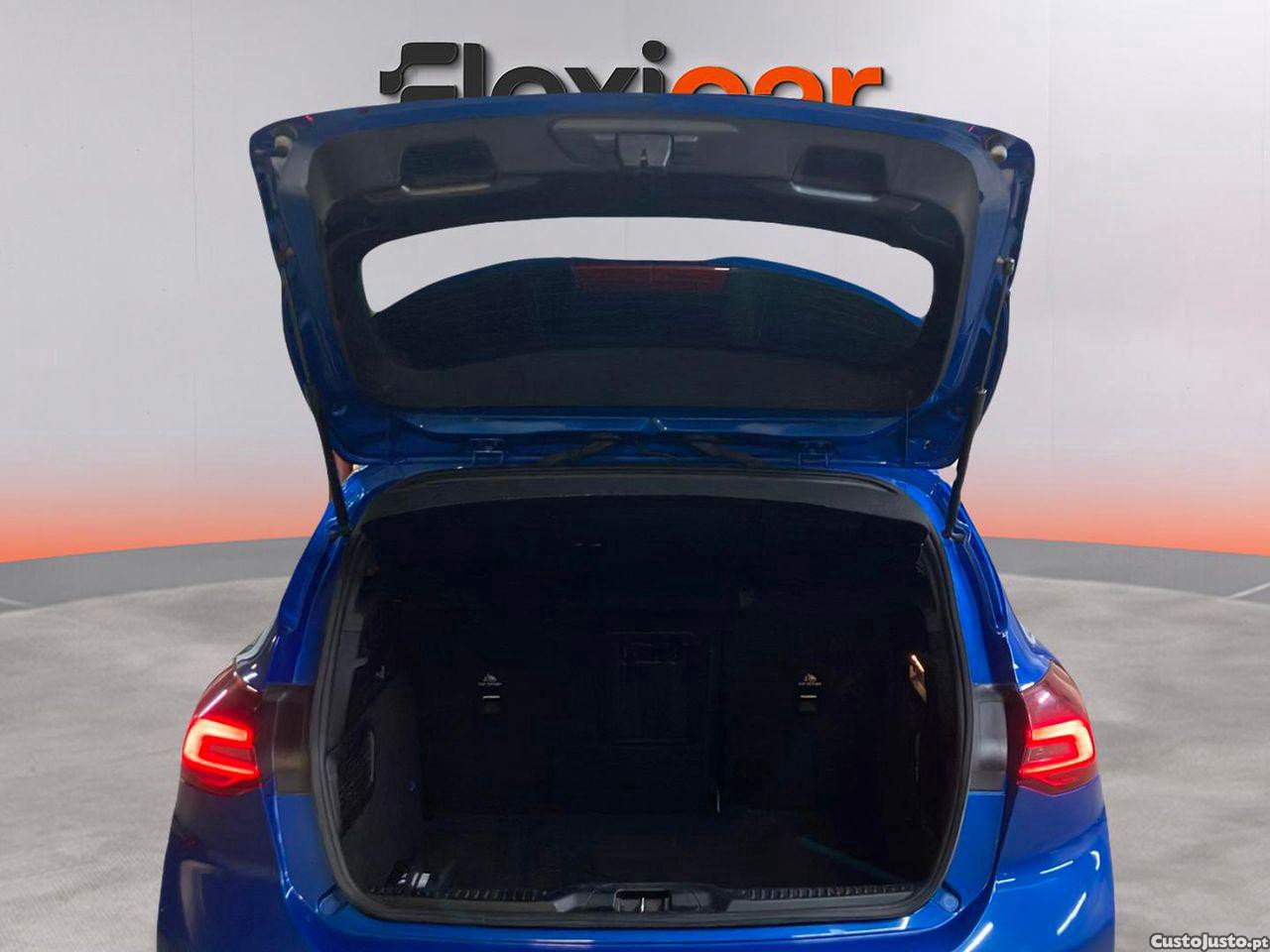 Ford Focus 1.0 EcoBoost MHEV ST-Line — fotografia 6