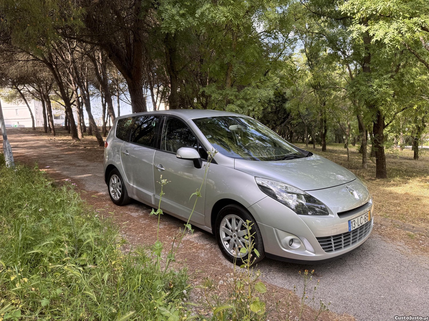 Renault Grand Scénic 1.9DCI Luxe — fotografia 7