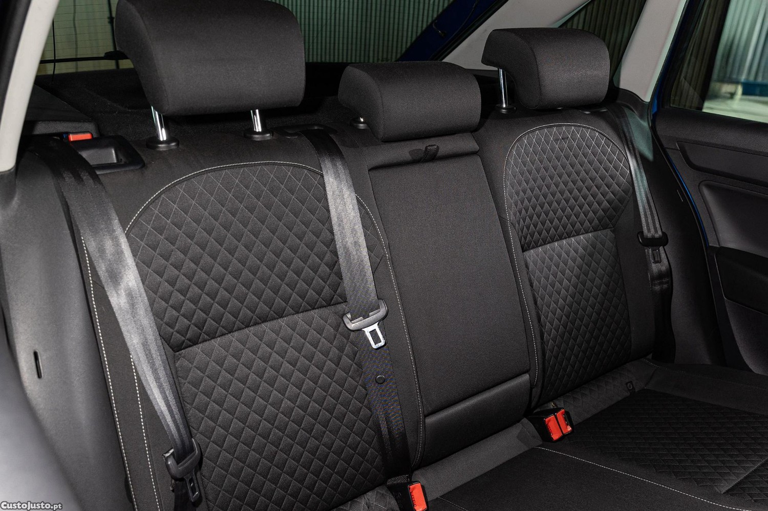 Skoda Rapid 1.4 TDi Ambition DSG — fotografia 5