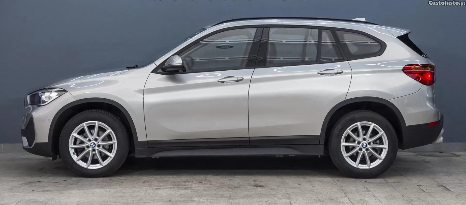 BMW X1 16 d sDrive Nacional — fotografia 5