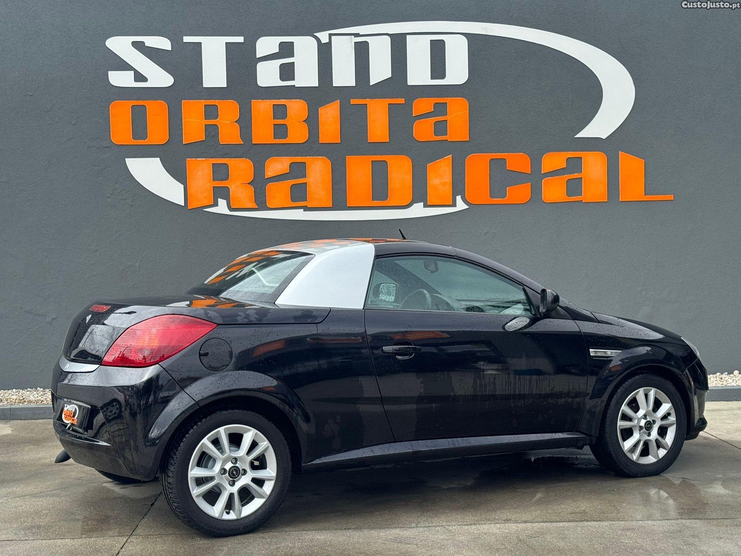 Opel Tigra TwinTop 1.3 CDTi — fotografia 13
