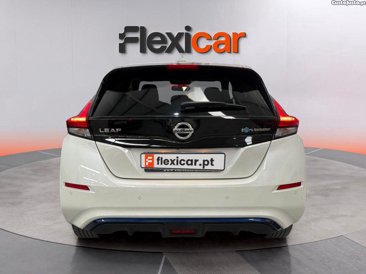 Nissan Leaf N-Connecta — fotografia 15