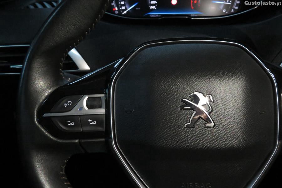 Peugeot 3008 1.5 BlueHDi Active P — fotografia 23