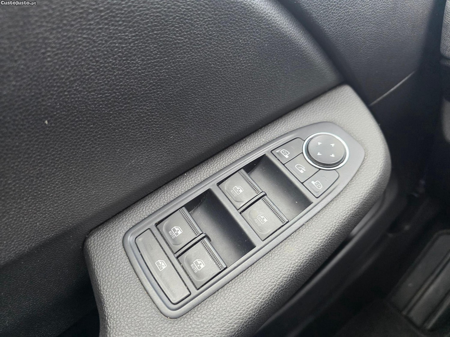 Mitsubishi Colt 1.0 MPI-T Invite — fotografia 11