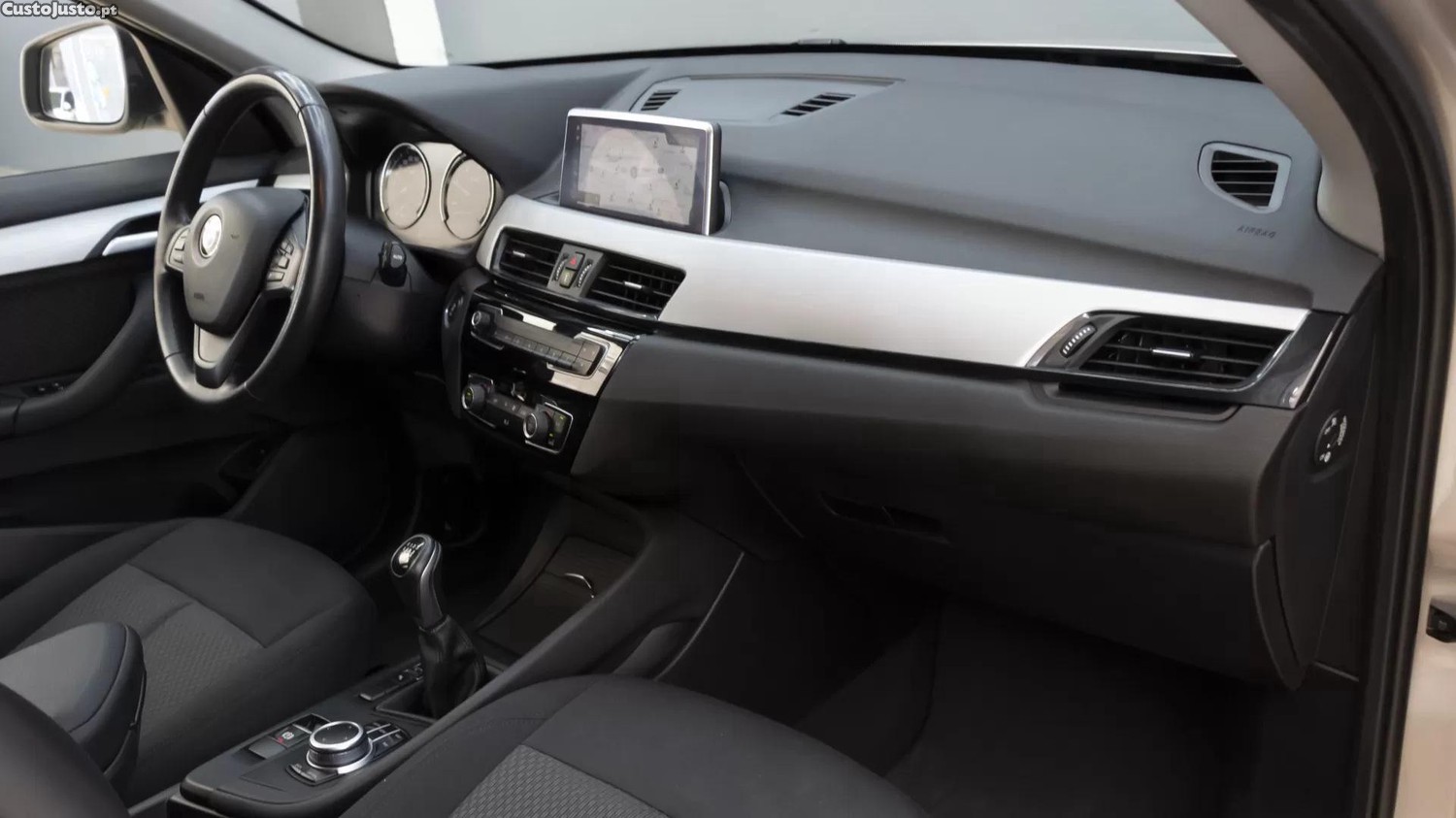 BMW X1 16 d sDrive Nacional — fotografia 3