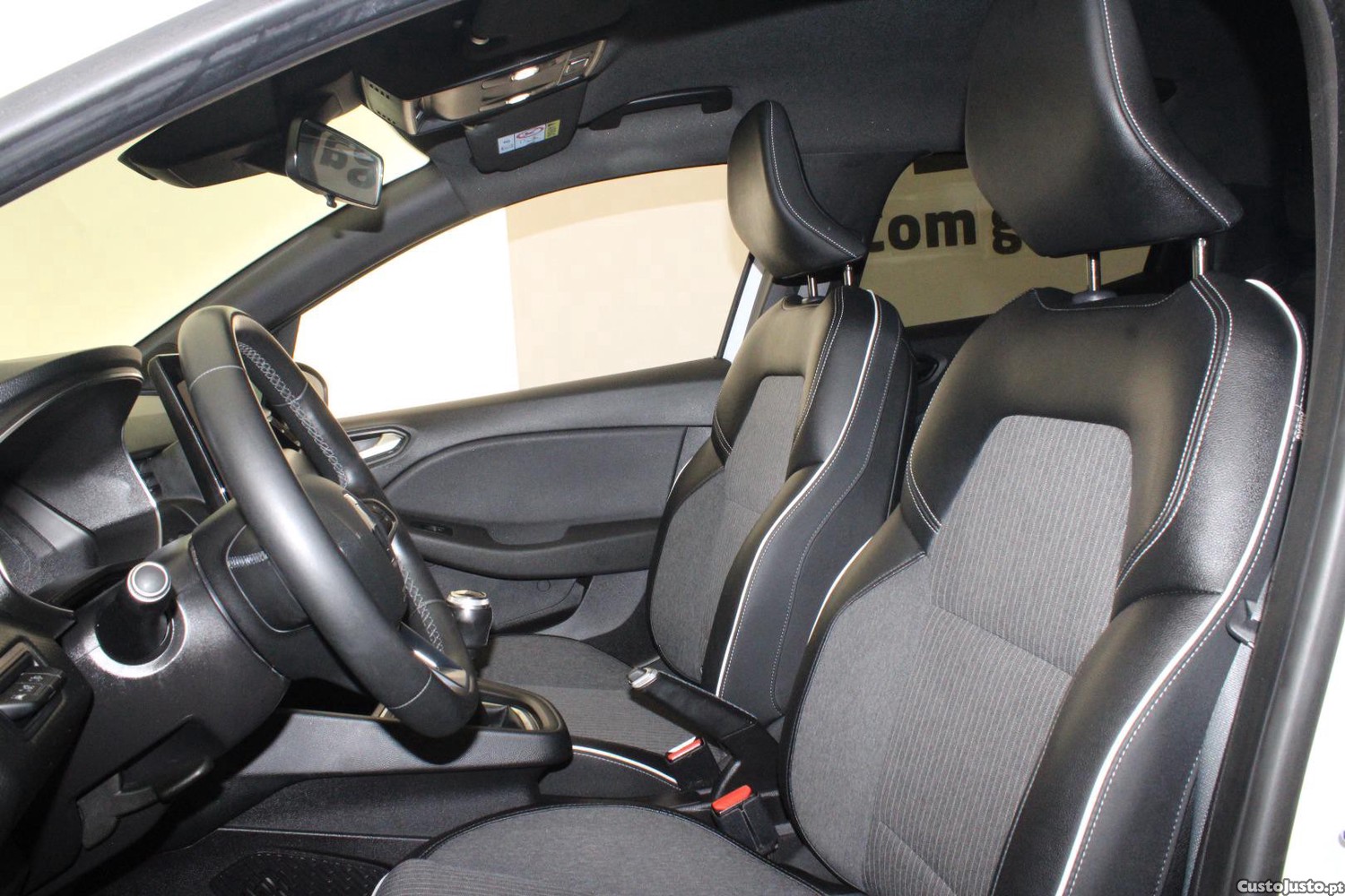 Renault Clio 1.5 dCi EXCLUSIVE — fotografia 8
