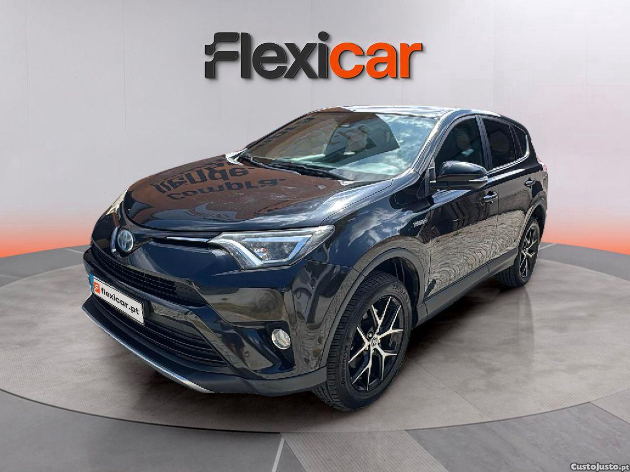Toyota RAV4 2.5 HSD Comfort — fotografia 15