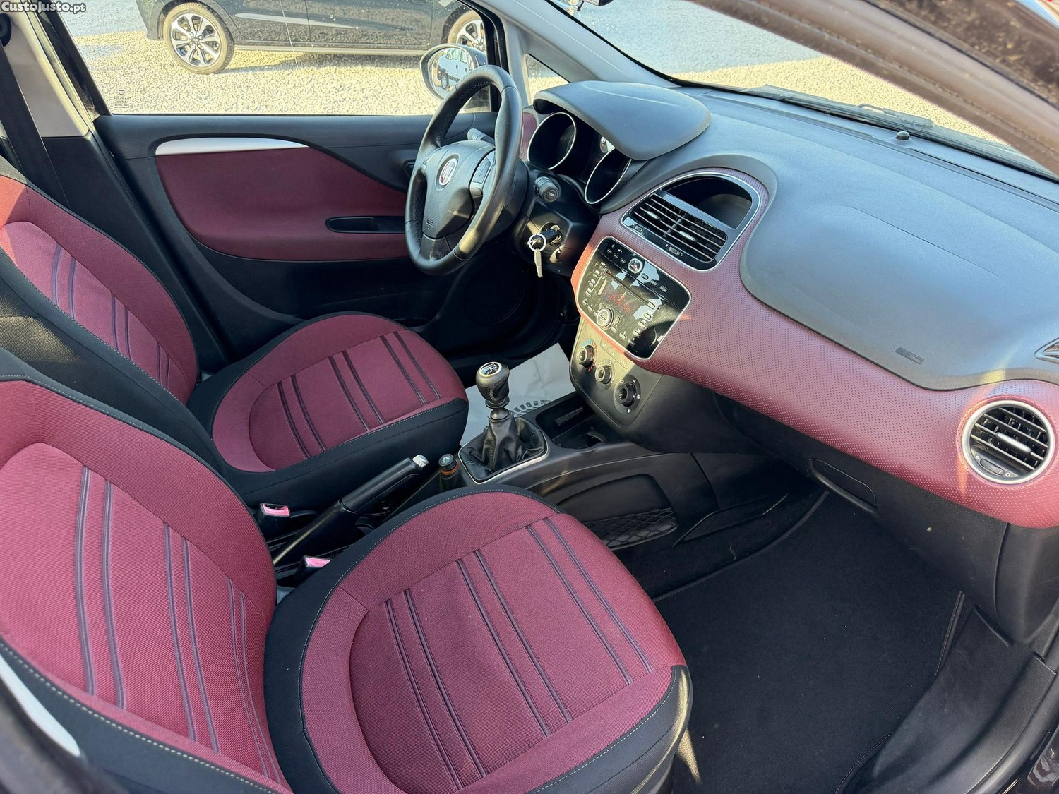 Fiat Punto Evo 1.4 Dynamic Style — fotografia 4
