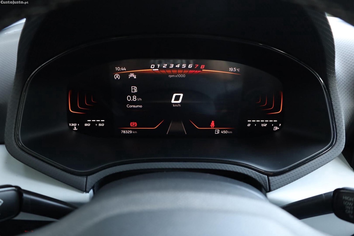 SEAT Arona 1.0 TSi Style — fotografia 4