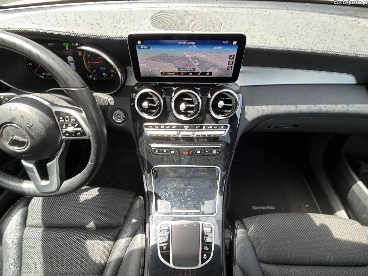 Mercedes-Benz GLC 300 e 4Matic — fotografia 12