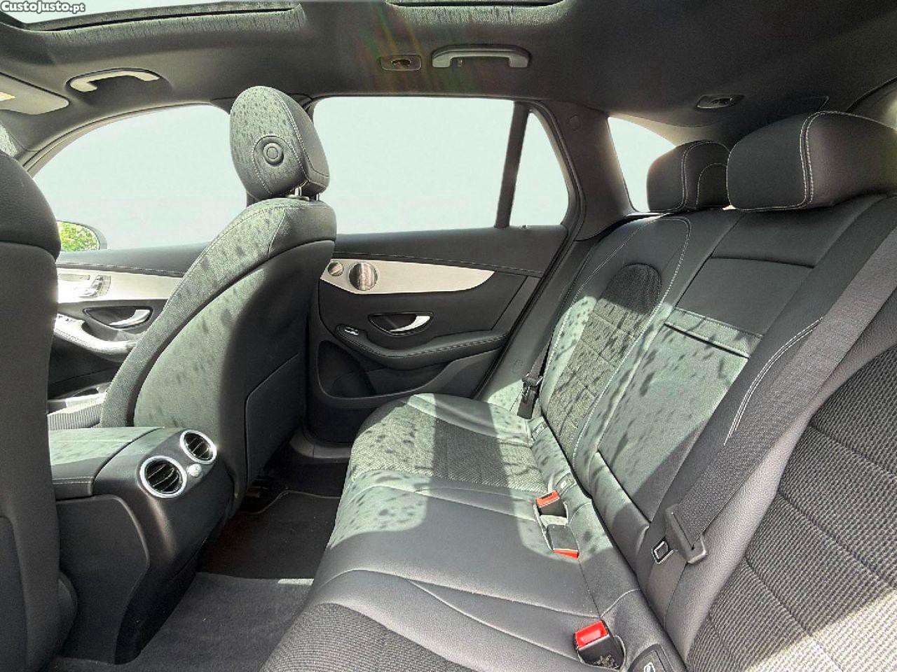 Mercedes-Benz GLC 300 e 4Matic — fotografia 6