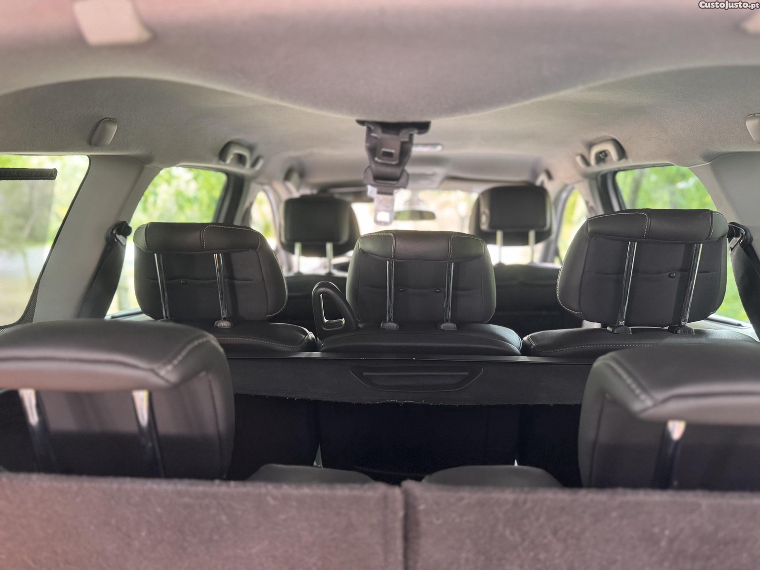 Renault Grand Scénic 1.9DCI Luxe — fotografia 5