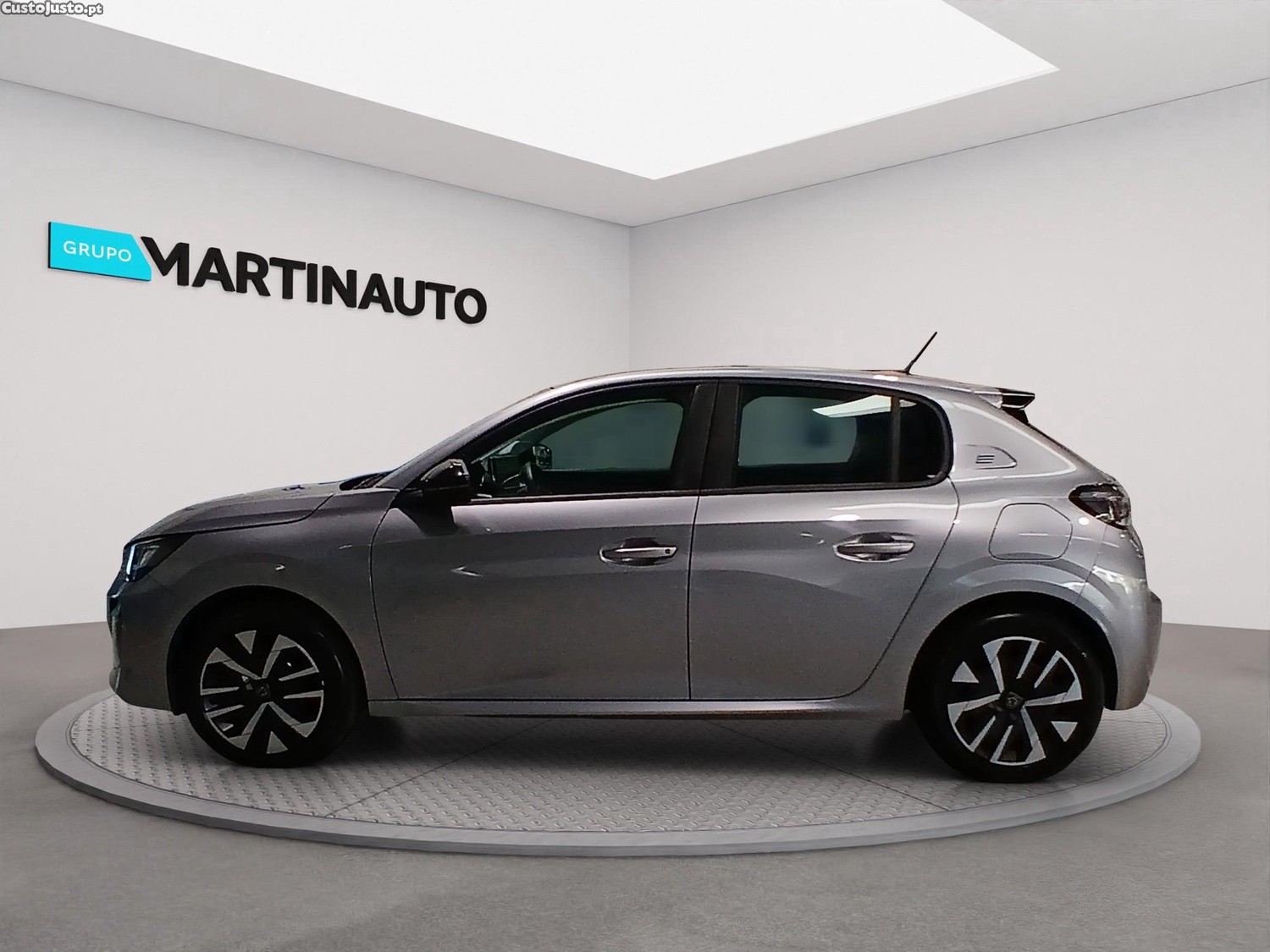 Peugeot 208 50 kWh Active — fotografia 15