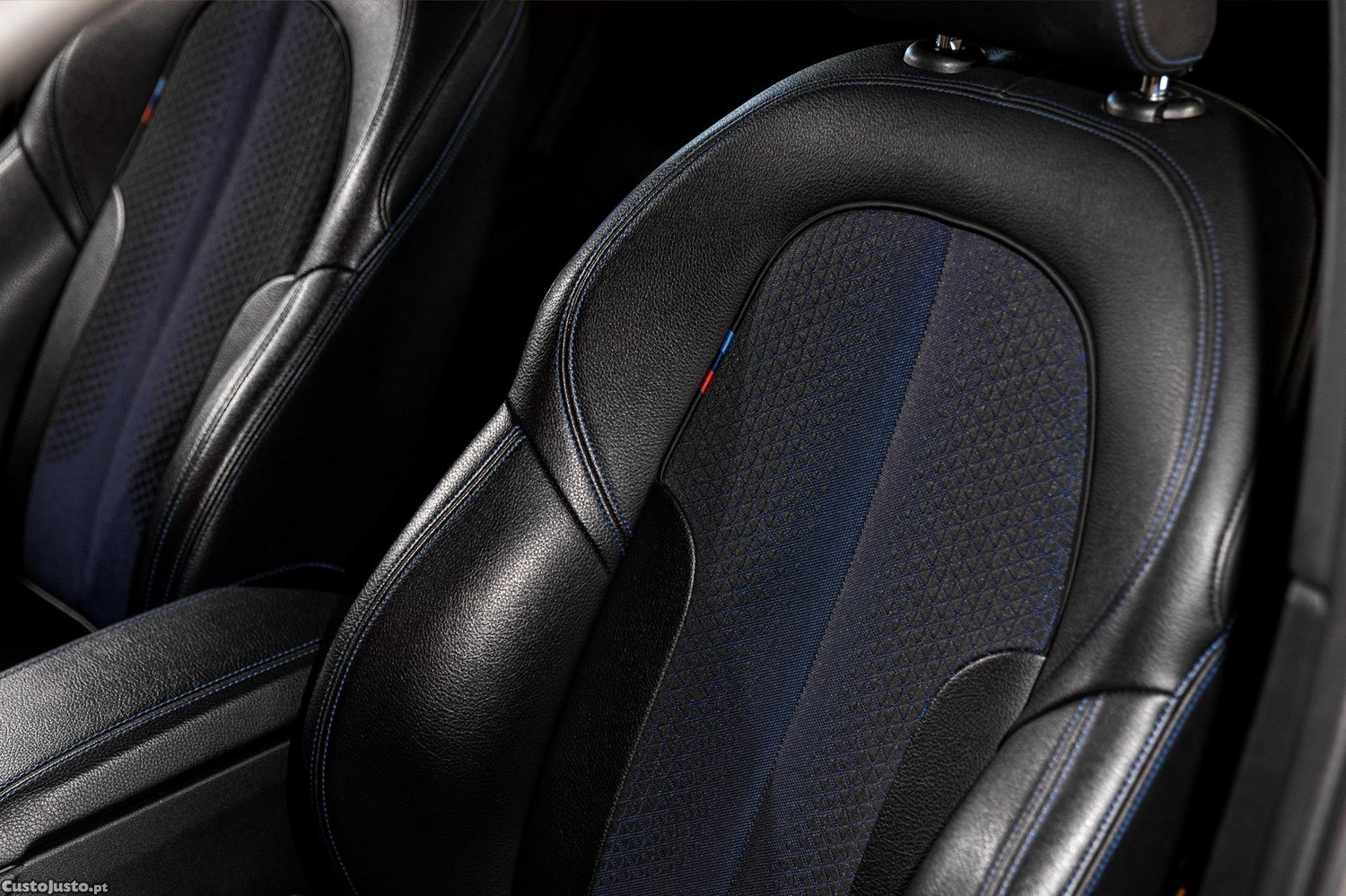 BMW 118 i Pack Desportivo M Auto — fotografia 5