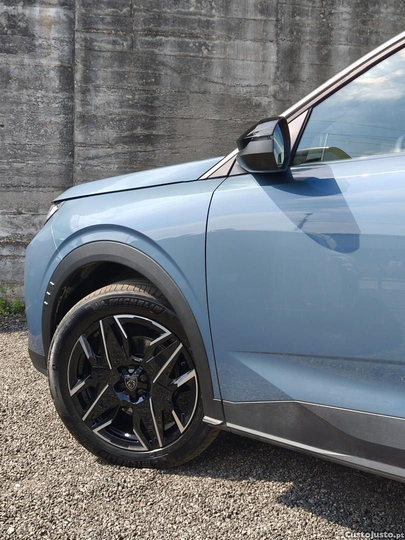 Peugeot 3008 1.2 Hybrid Allure e-DCS6 — fotografia 10