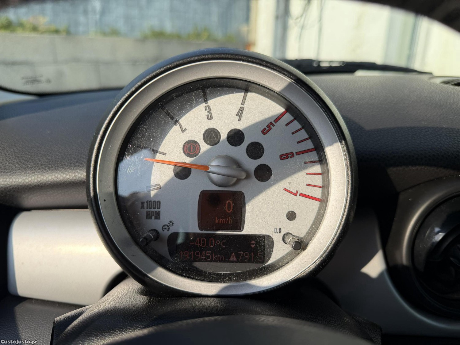 MINI Cooper 1.6HDi 110CV — fotografia 6