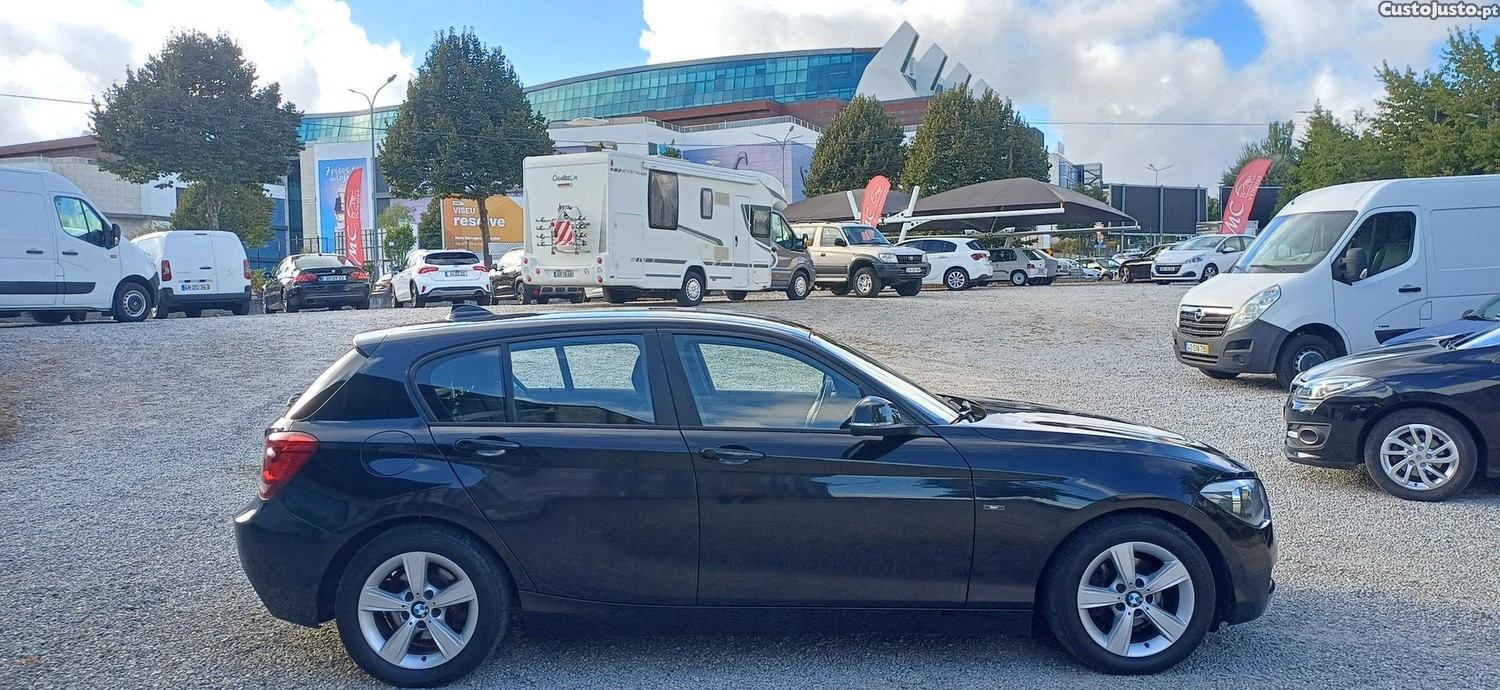 BMW 116 D Sport Nacional — fotografia 20