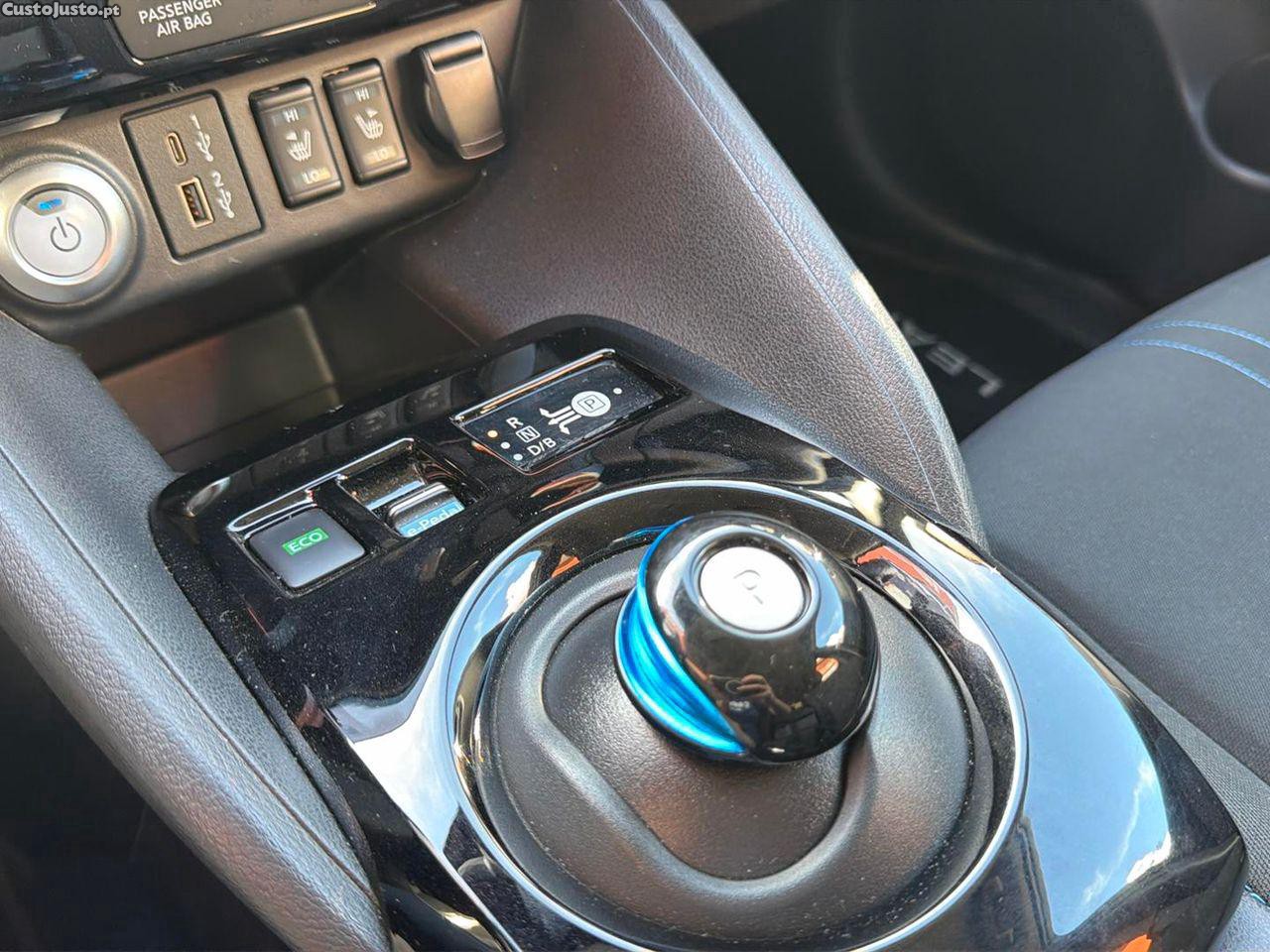 Nissan Leaf N-Connecta — fotografia 9