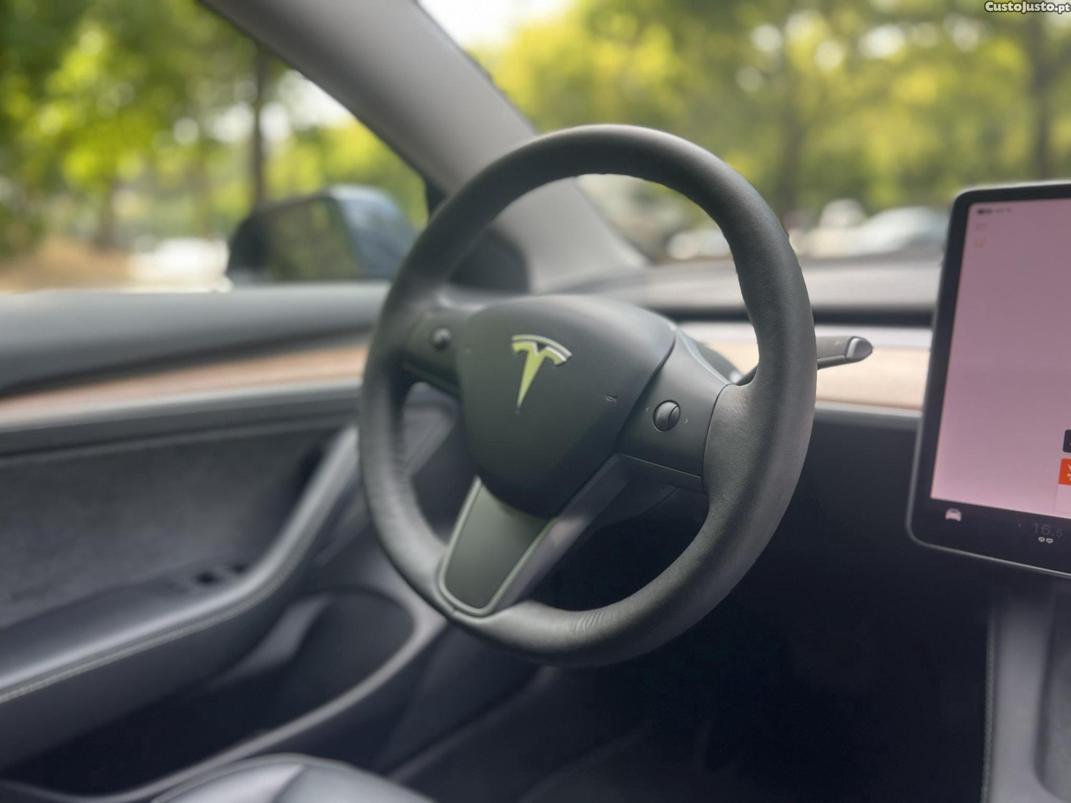 Tesla Model 3 Standard — fotografia 4