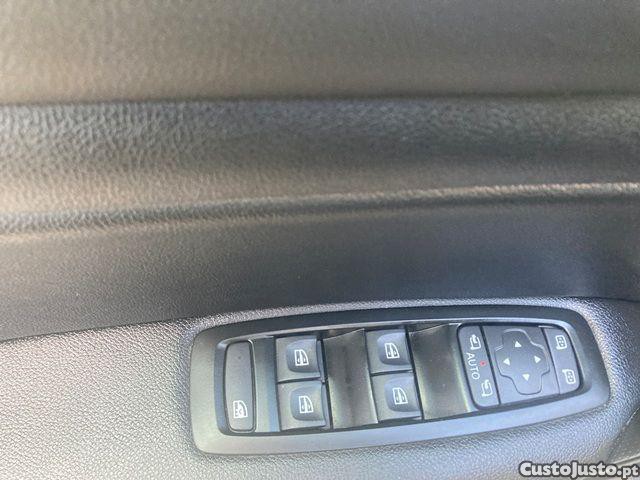 Renault Mégane 1.5 Blue dCi Limited — fotografia 6