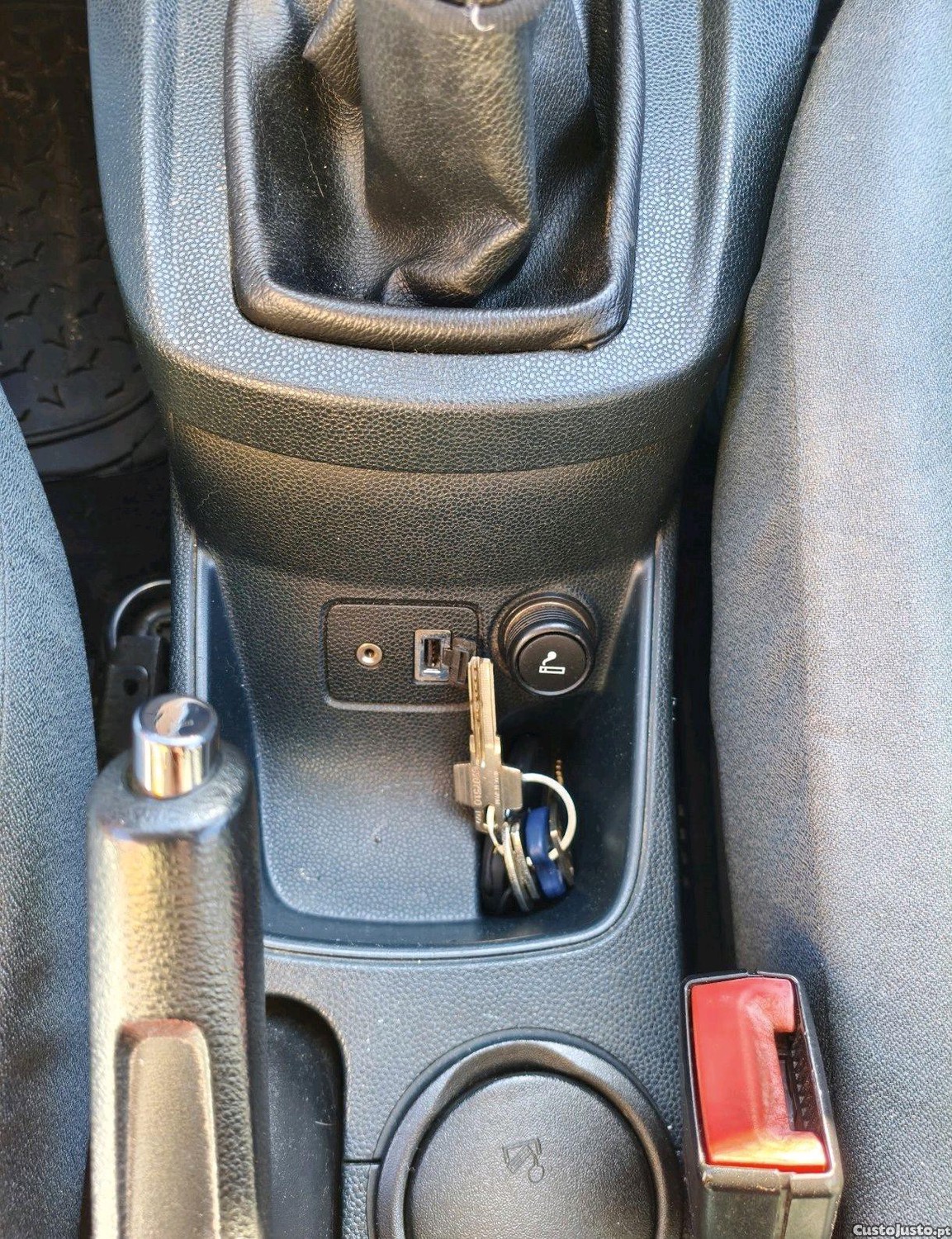 Ford Fiesta 1.4 tdci — fotografia 2