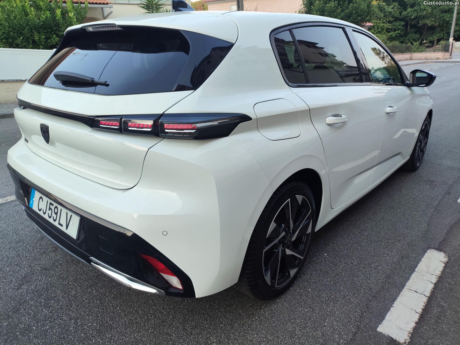 Peugeot 308 1.2 Puretech Allure EAT8 — fotografia 5