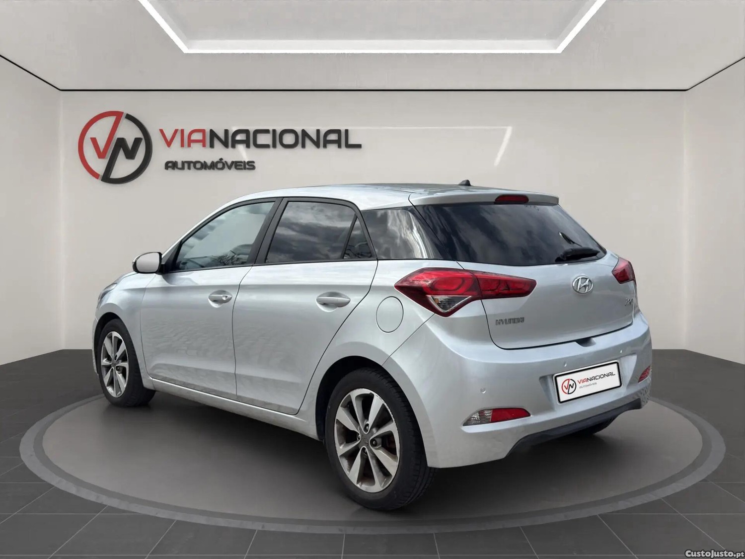Hyundai i20 1.1 CRDi Access — fotografia 15