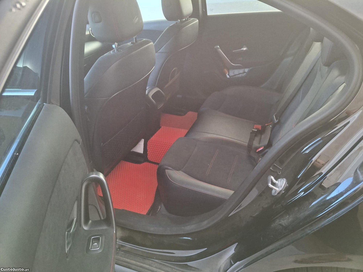Mercedes-Benz A 250 A250e AMG - 22 foto 2
