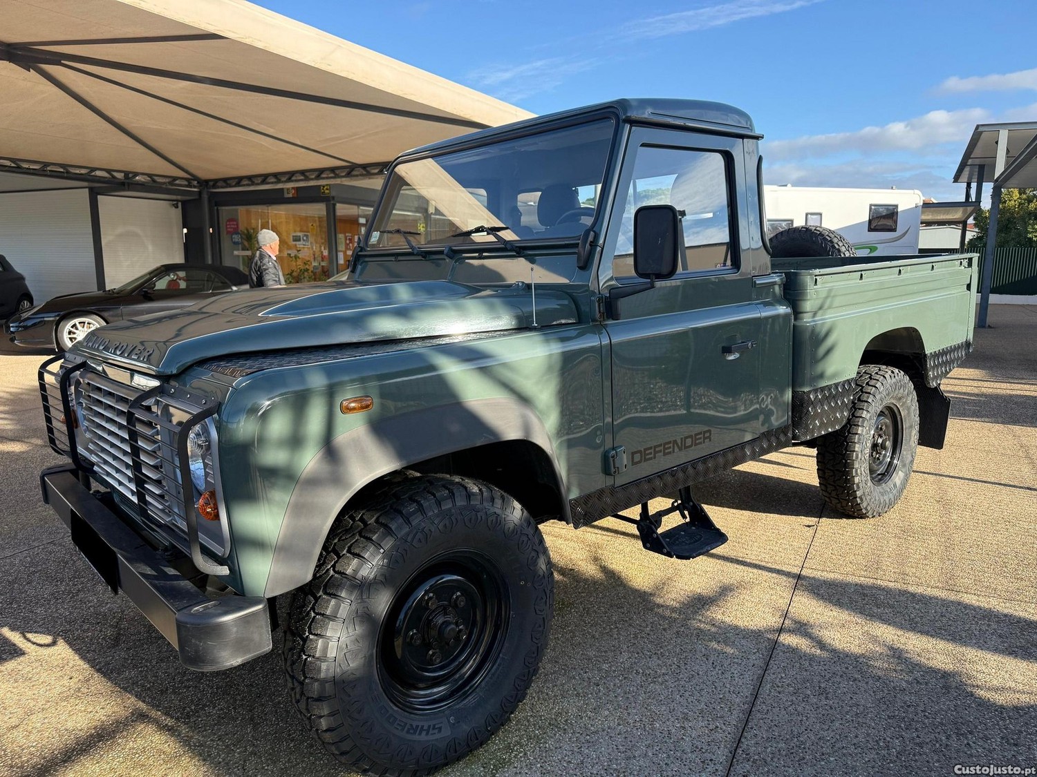 Land Rover Defender 110 HCPU 2.4 CRD E - 11 — photo 4