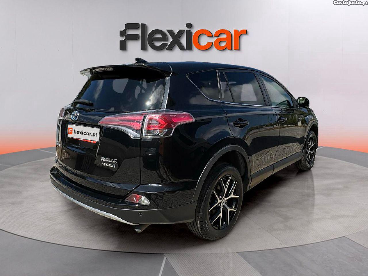 Toyota RAV4 2.5 HSD Comfort — fotografia 11