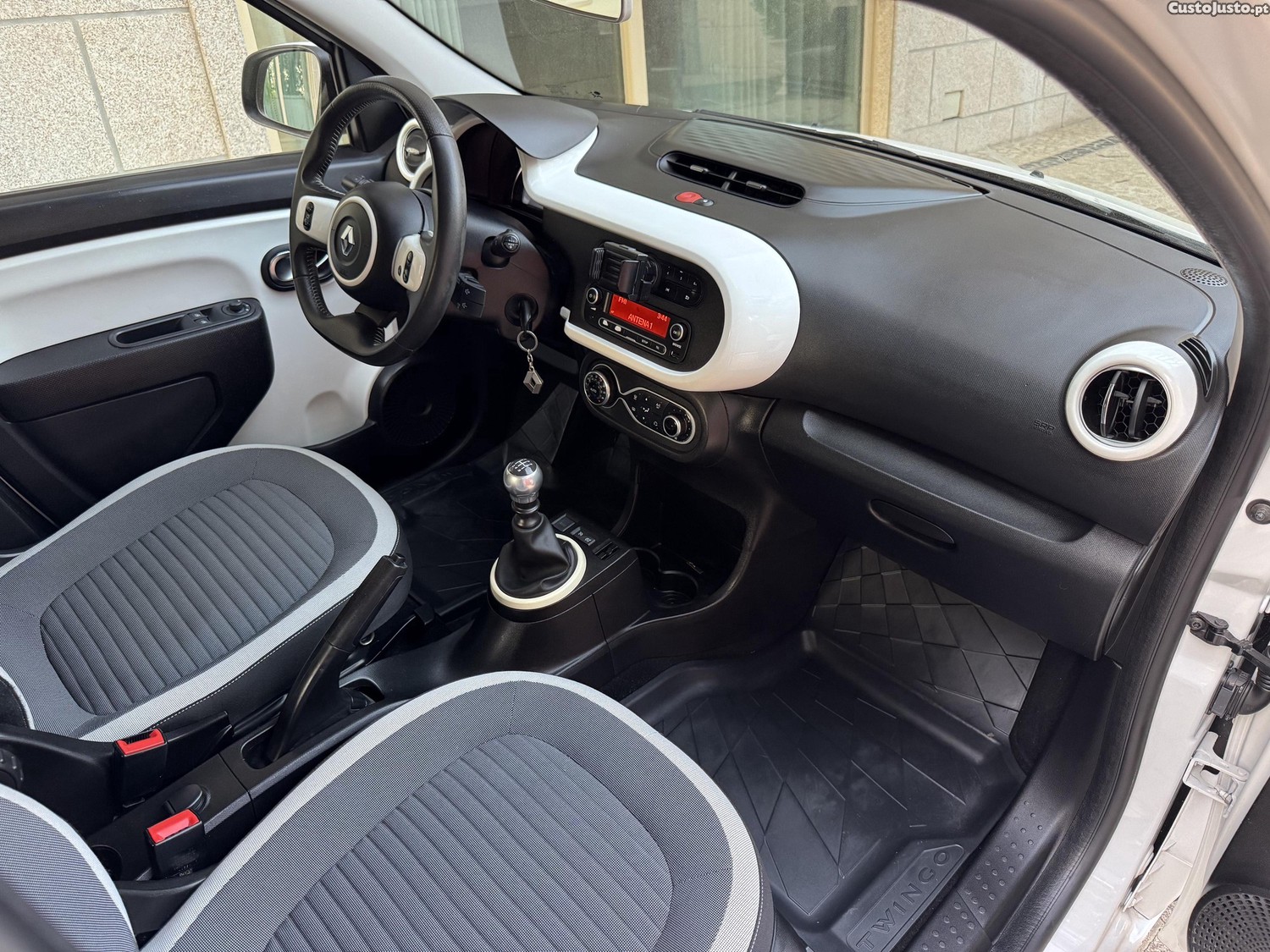 Renault Twingo 0.9 90cv turbo — fotografia 5