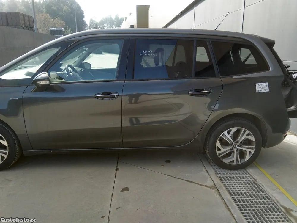 Citroën C4 Grand Picasso 2.0 BlueHDi 150 (110 kW / 150 cv) [06.2013 - ...] - 16 — photo 3