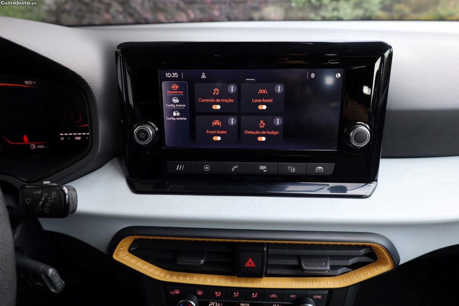 SEAT Arona 1.0 TSi Style — fotografia 9
