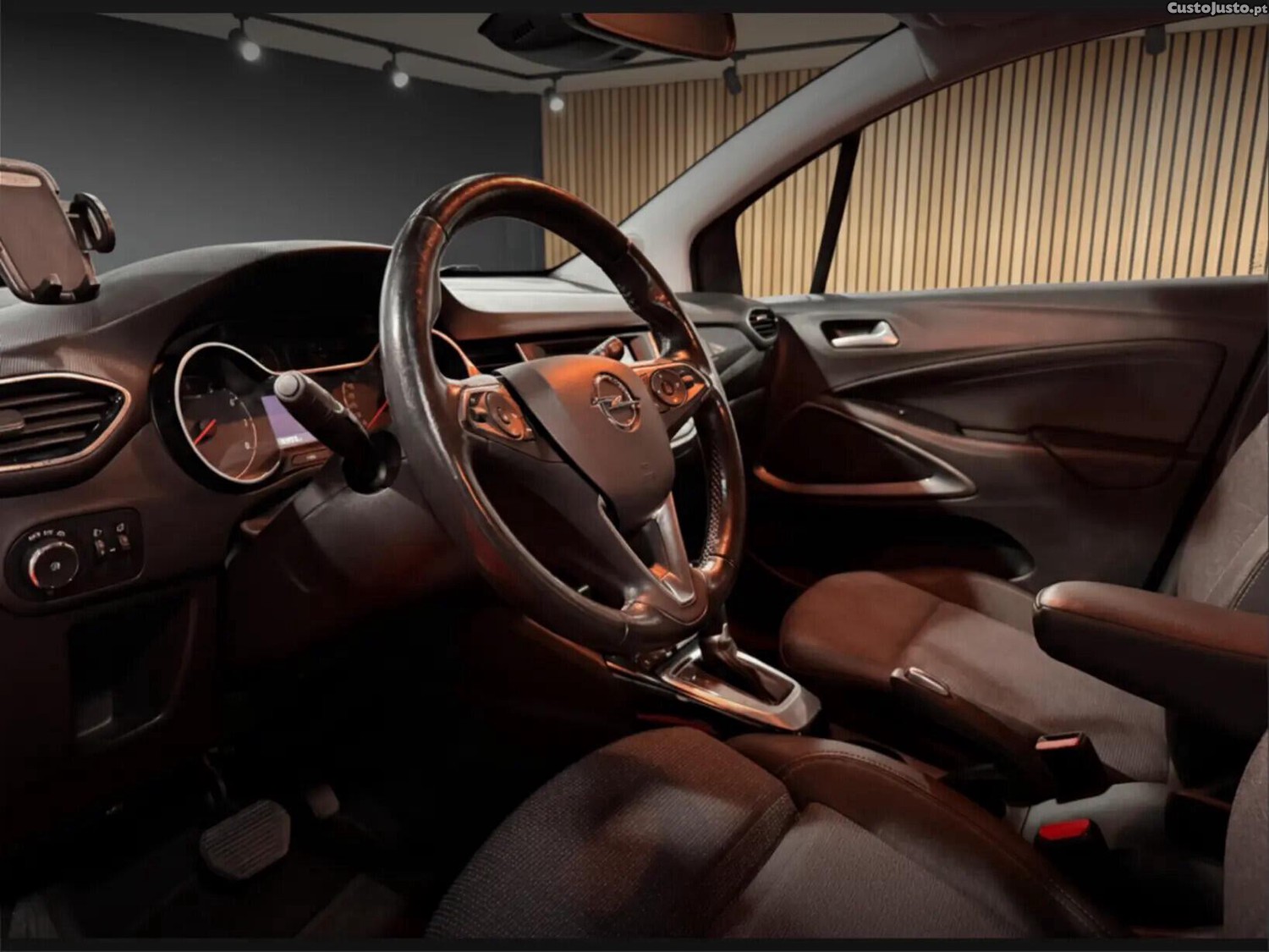 Opel Crossland X 1.2 T Innovation Aut. — fotografia 6