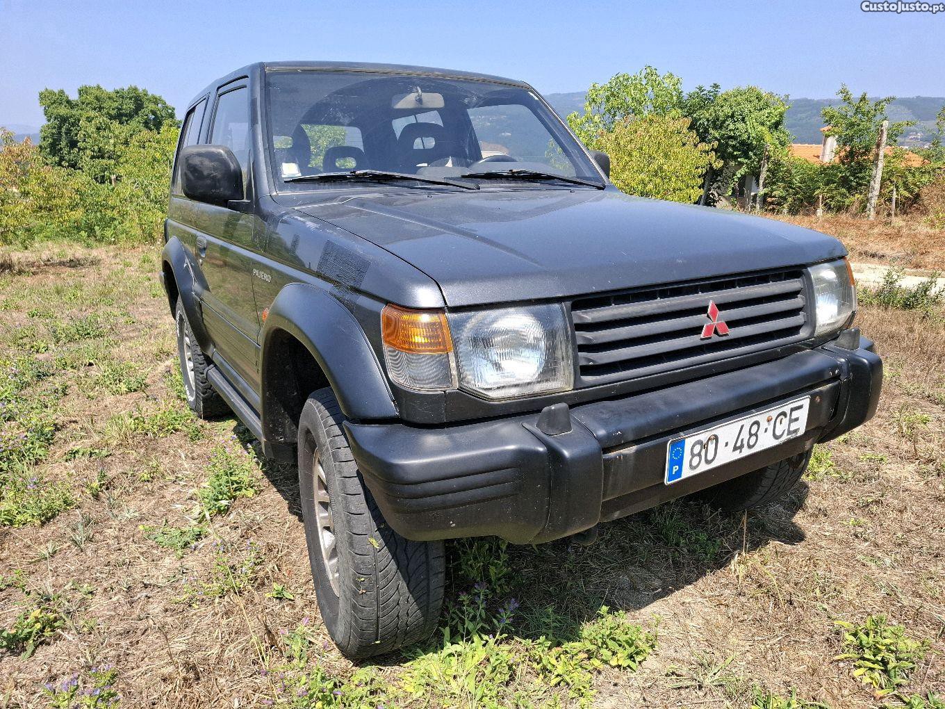 Mitsubishi Pajero GLS 2.5 — fotografia 5