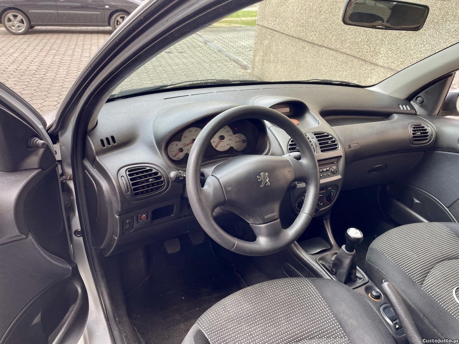 Peugeot 206 1.2 SPORT Novo — fotografia 2