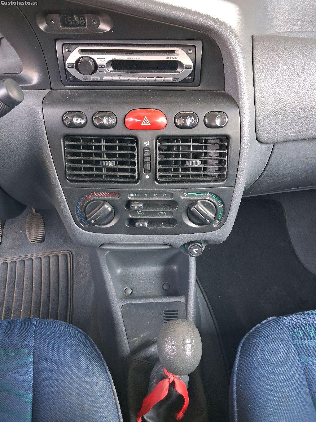 Fiat Palio Weekend 75cv — fotografia 2