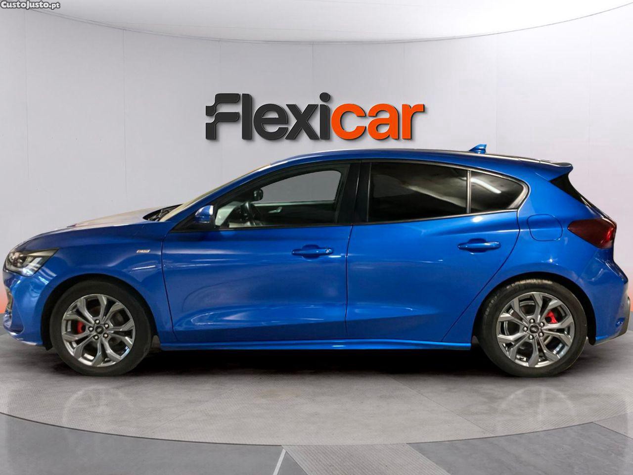 Ford Focus 1.0 EcoBoost MHEV ST-Line — fotografia 22