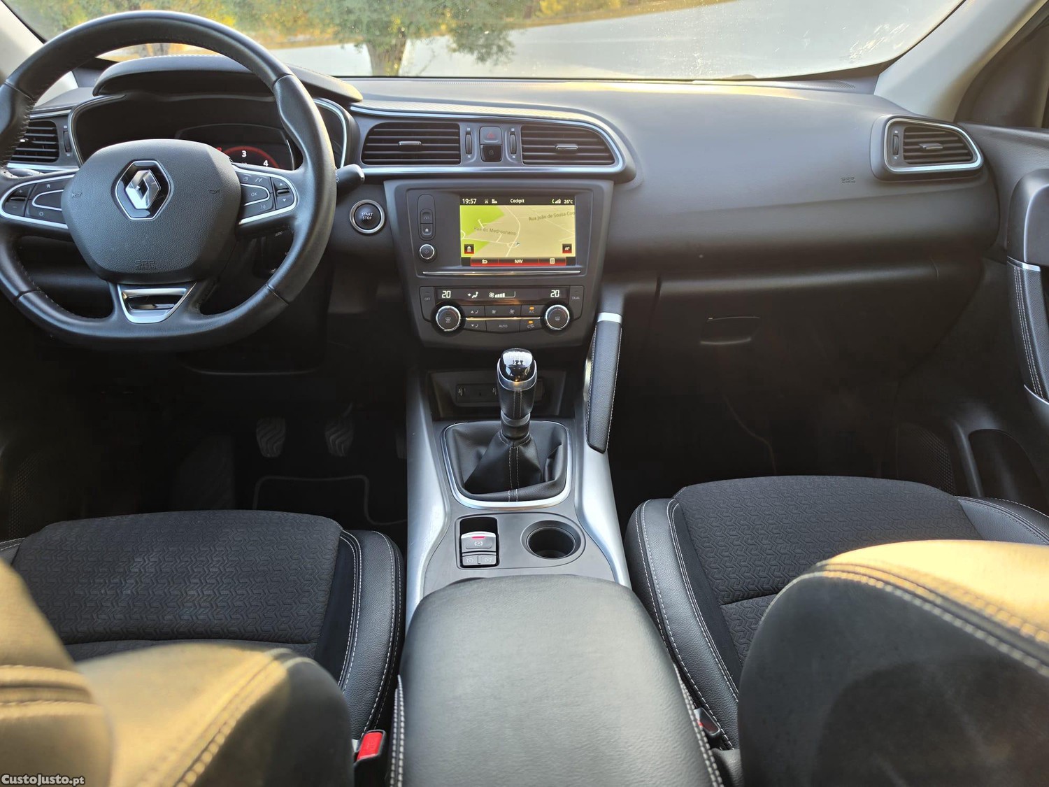 Renault Kadjar 1.5DCI Exclusive NACIONAL — fotografia 3