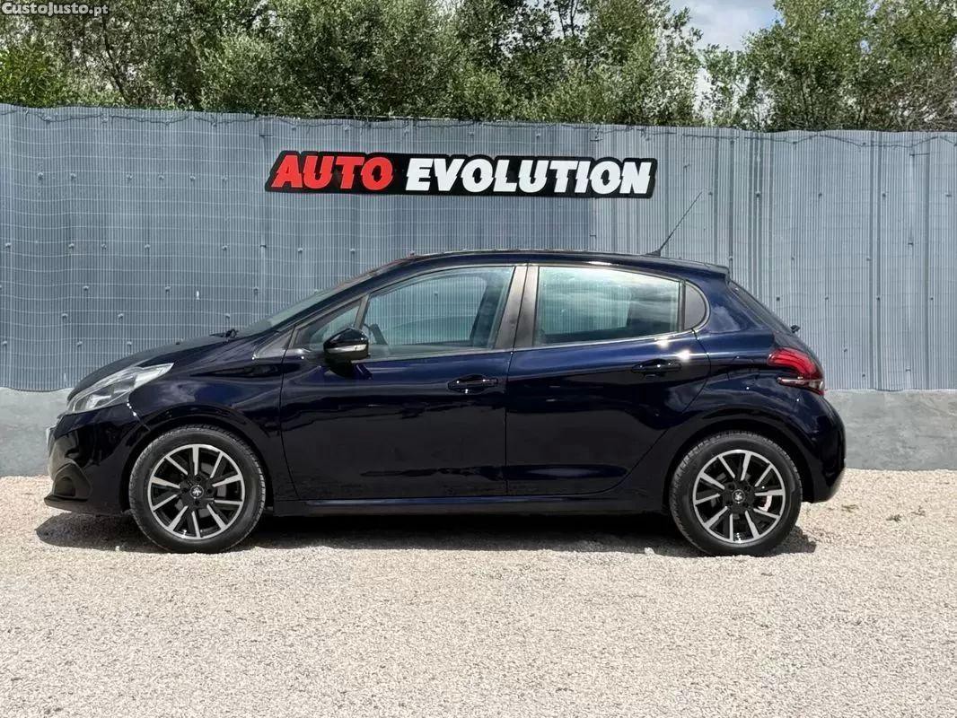 Peugeot 208 1.6 bluehdi style — fotografia 14