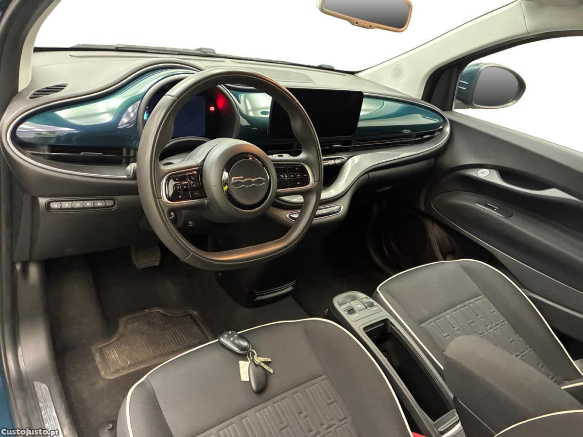 Fiat 500 e La Prima — fotografia 8