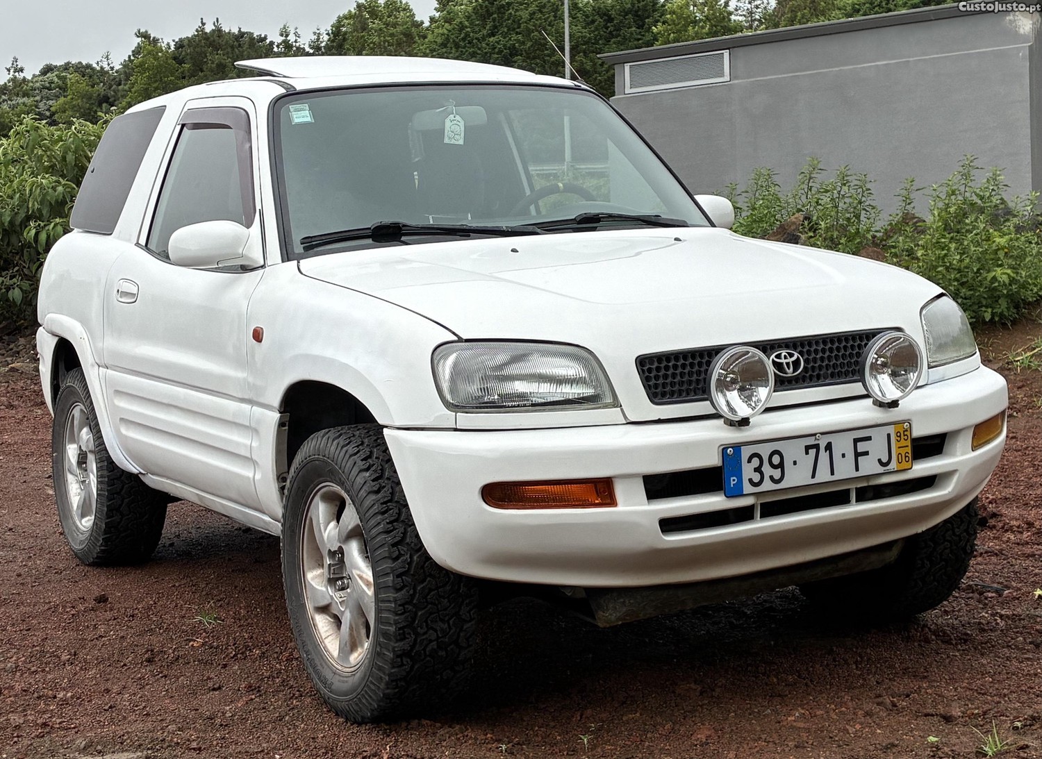 Toyota RAV4 Inspeção 2027 — fotografia 6