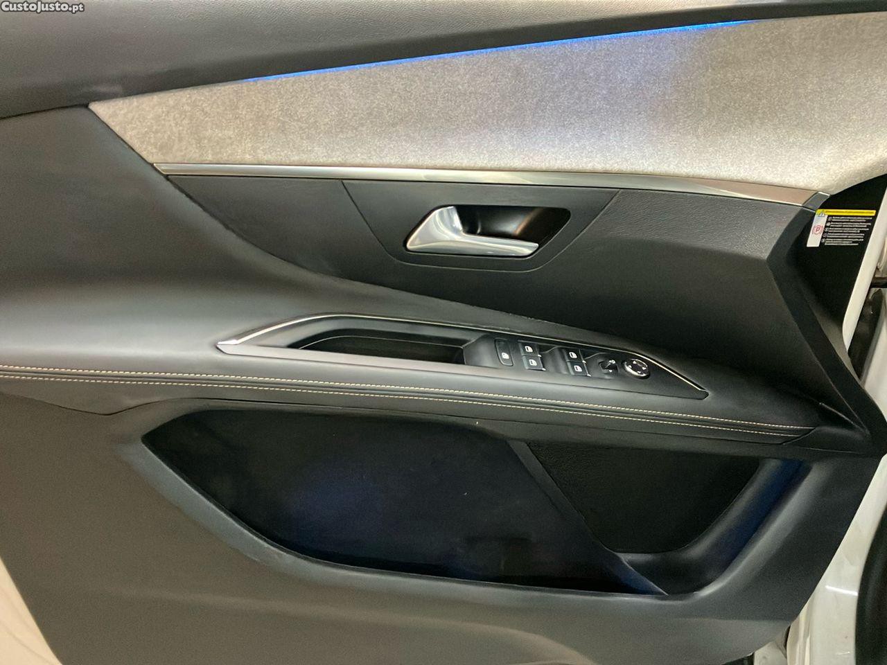 Peugeot 3008 1.6 Hybrid4 GT Pack e-EAT8 — fotografia 6