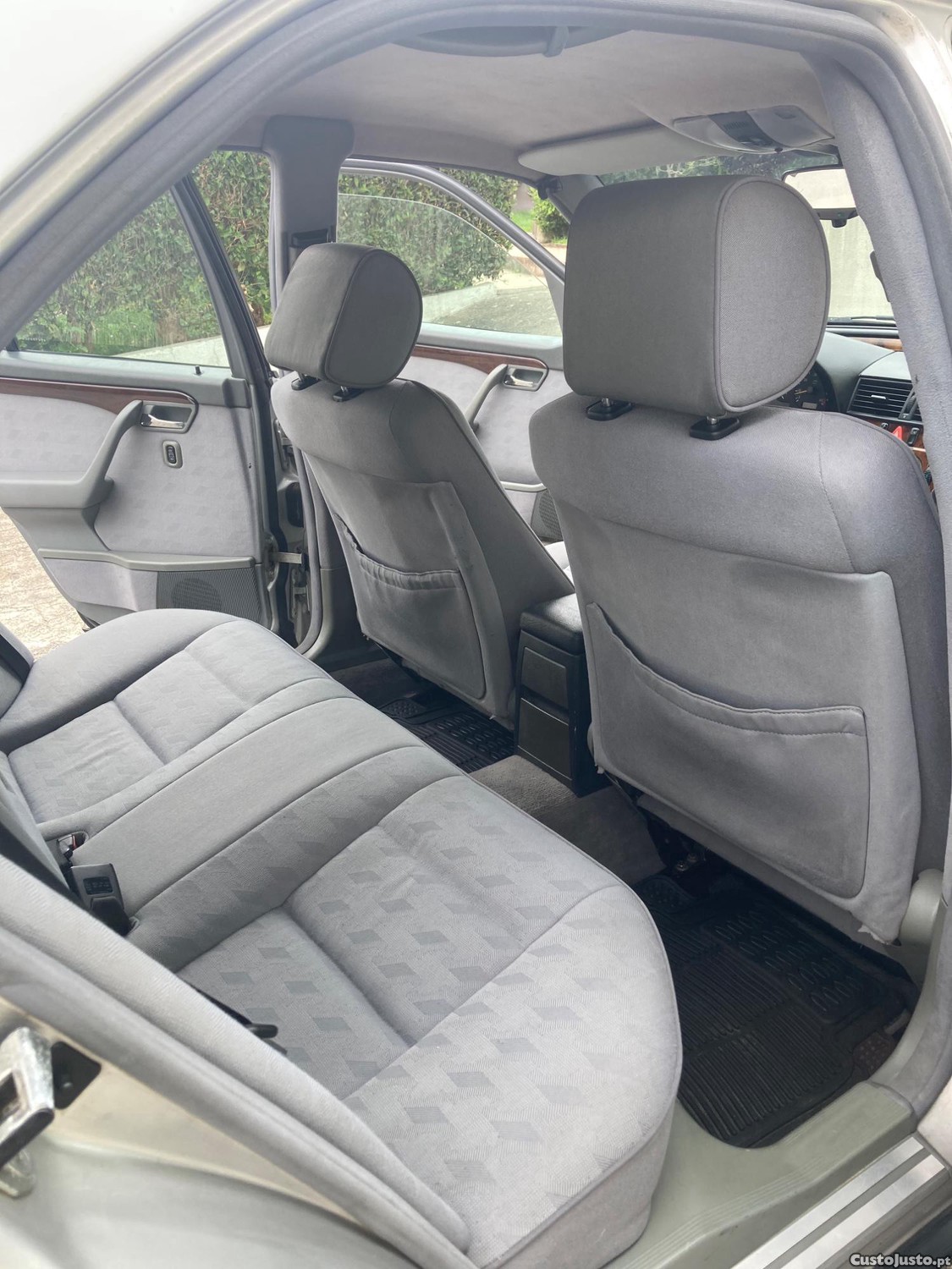 Mercedes-Benz C 250 TD — fotografia 8